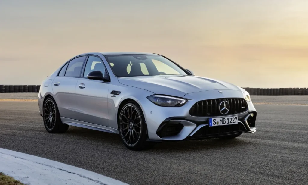 Mercedes-AMG C 63 S E Performance driving on the road