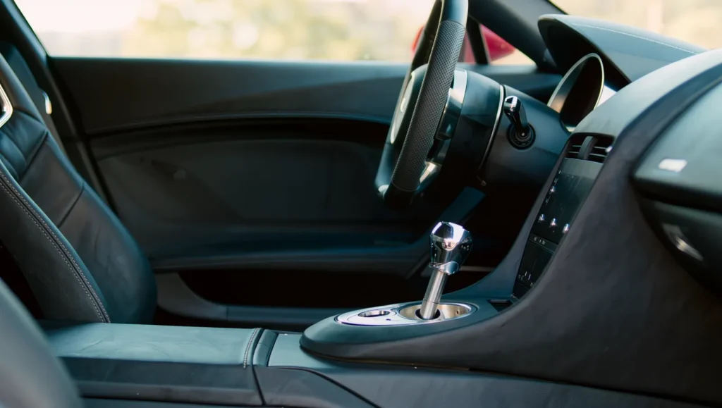 First-generation Audi R8 V10 interior with gated manual shifter